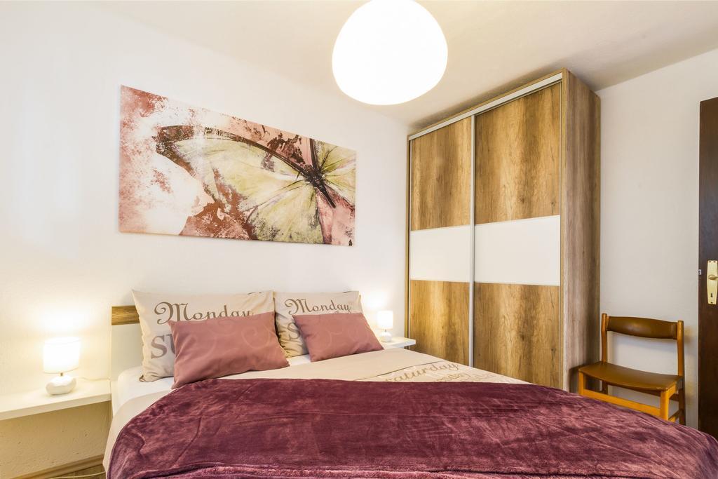 Apartmani Bregovec マスレニツァ エクステリア 写真