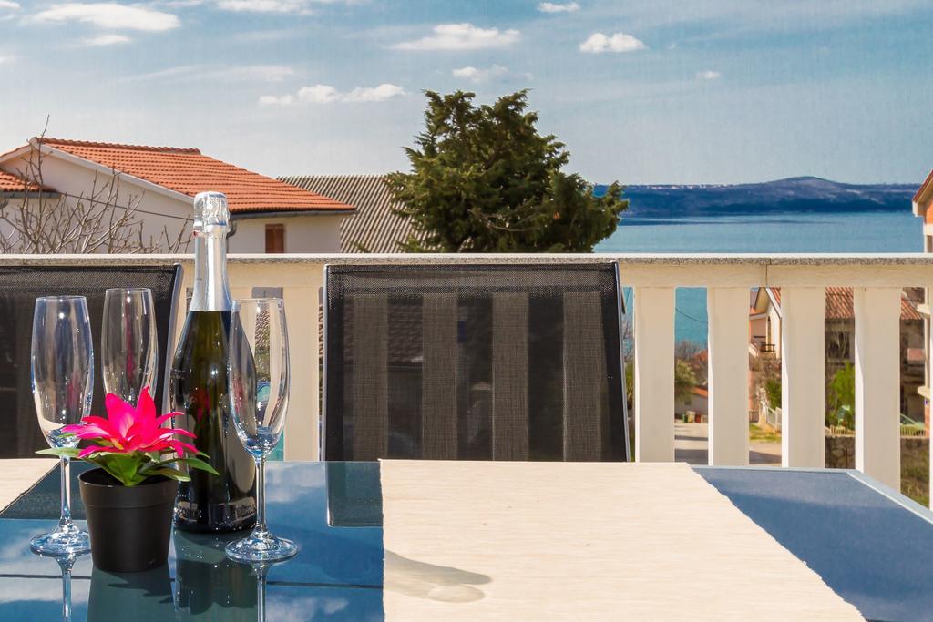Apartmani Bregovec マスレニツァ エクステリア 写真