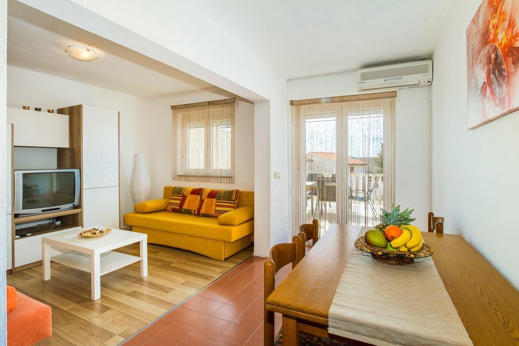 Apartmani Bregovec マスレニツァ エクステリア 写真