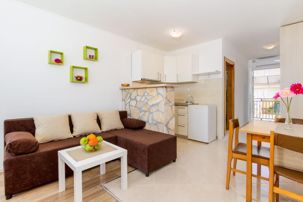 Apartmani Bregovec マスレニツァ エクステリア 写真