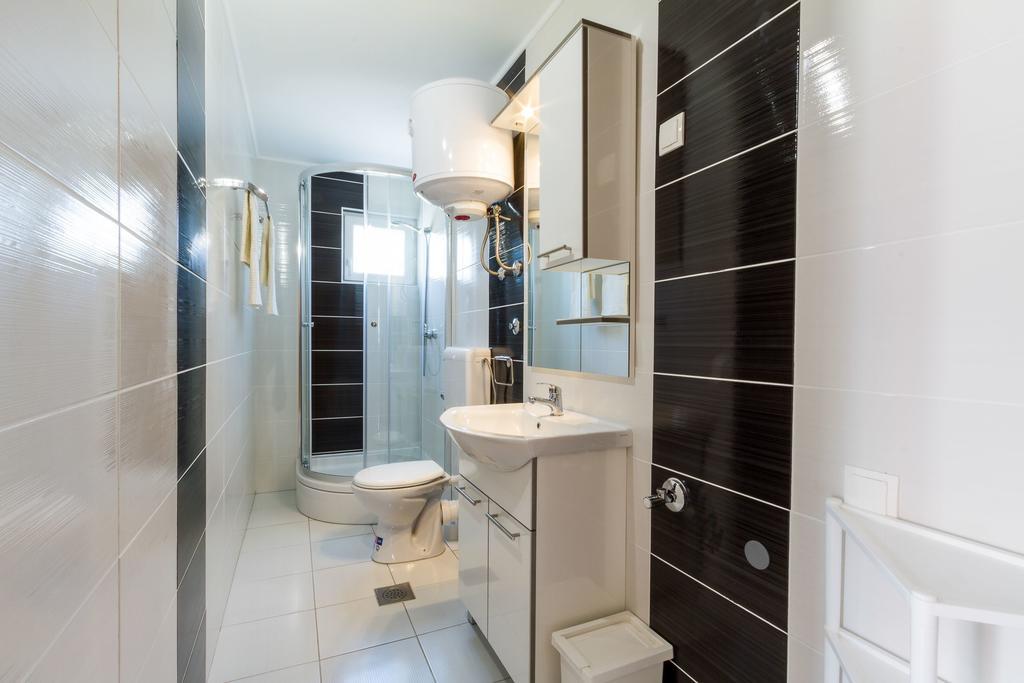 Apartmani Bregovec マスレニツァ エクステリア 写真