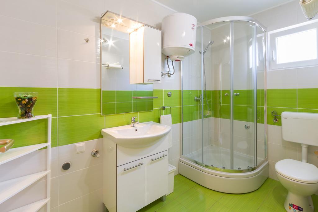 Apartmani Bregovec マスレニツァ エクステリア 写真