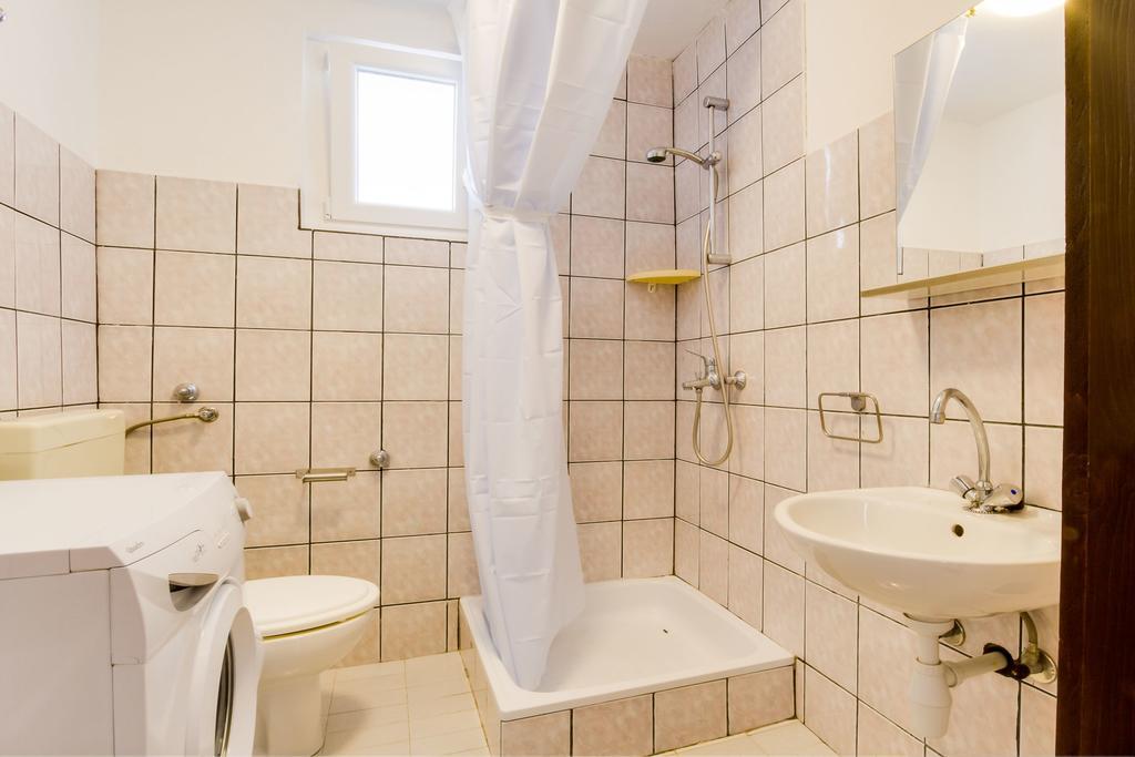 Apartmani Bregovec マスレニツァ エクステリア 写真